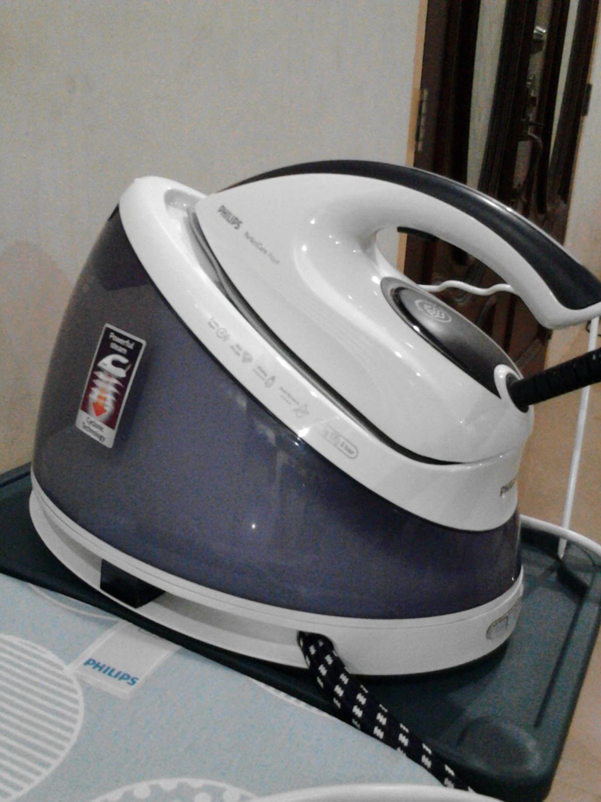 Cempaka Biru Philips Steam Iron by Amway 2 