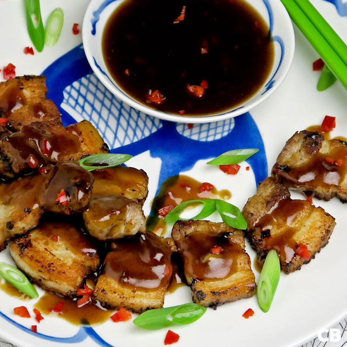 Krokante speklapjes met een verrukkelijke Chinese saus