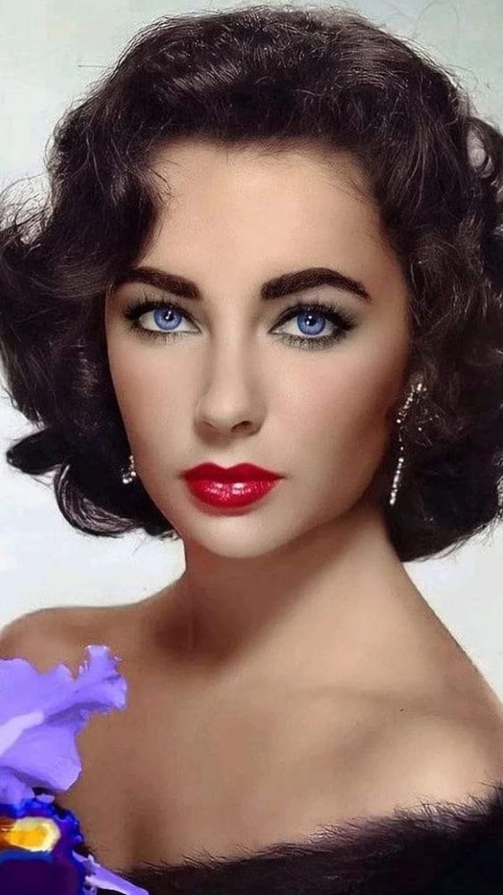 Elizabeth Taylor Blue Eyes