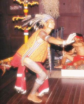 .sejarah tingkatan 1: Latihan Bab 10