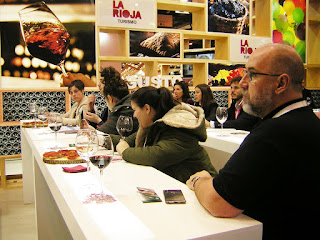 Cata de vino, La Rioja, Fitur, La vuelta al mundo de Asun y Ricardo, round the world, mundoporlibre.com