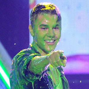 Justin Bieber slimed at Kids’ Choice Awards