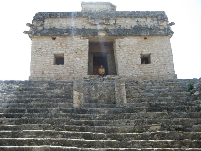 Dzibilchaltún, zona arqueológica maya, Yucatán