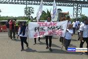 Tolak PHK, Buruh Dirikan Tenda Perjuangan di Depan PT IKSG Tuban 