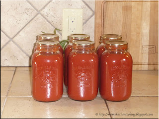 tomato puree in regular mason jars