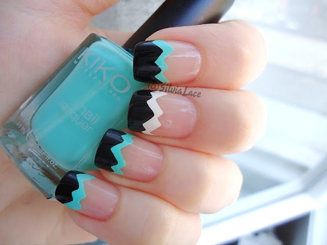 Silvia Lace Nails: Tape French Manicure