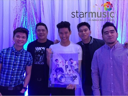 Enchong Dee's album turns platinum