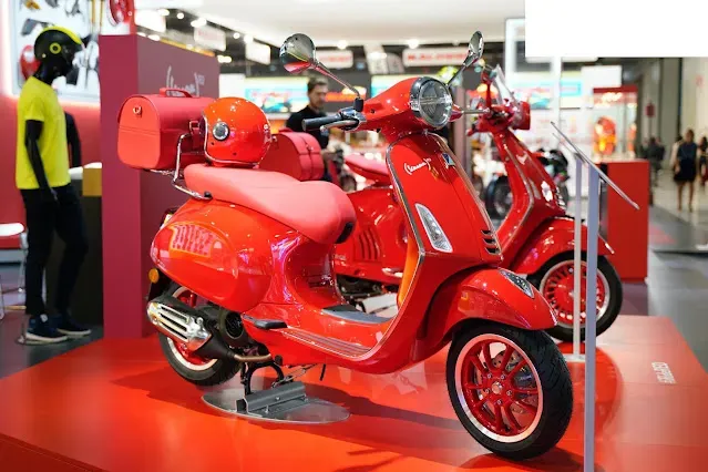 vespa-primavera-red-trien-lam