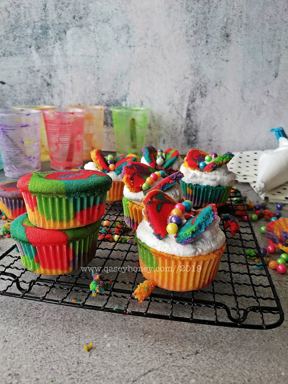 RAINBOW CUPCAKE / KEK PELANGI YANG SEDAP DAN MUDAH UNTUK 