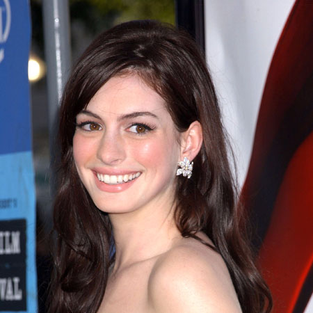 anne hathaway hair