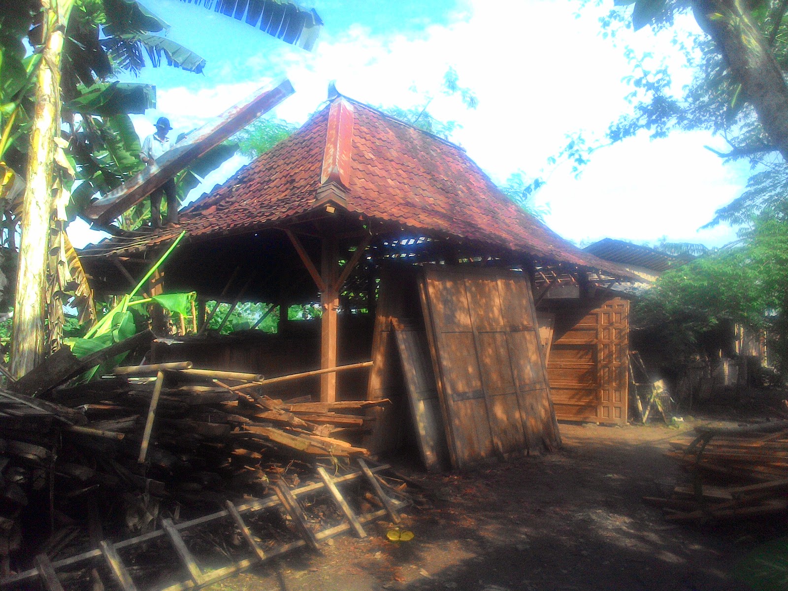 rumah limasan jawa