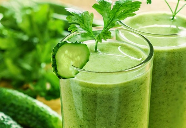 Como fazer suco verde caseiro