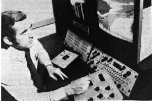 Ufo News Article Engineer Charges Cover Up On Ufos
