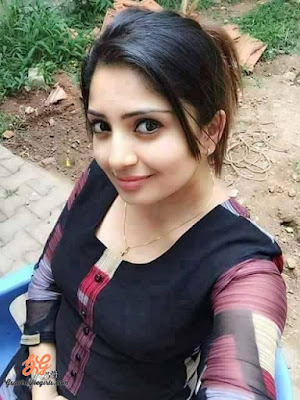 Meet This Gorgeous And Stunning Selfie Girl Shumaila
