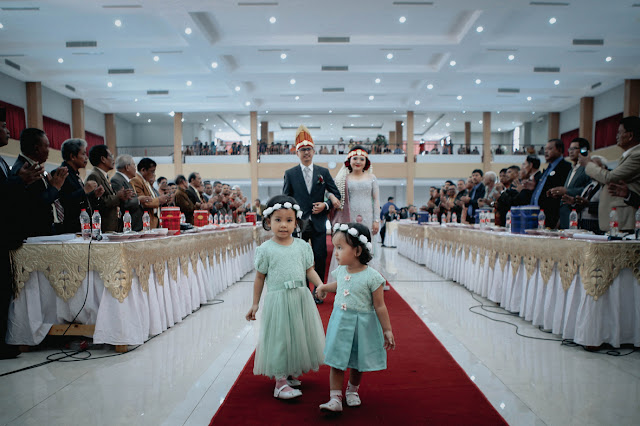 PAKET PERNIKAHAN ADAT BATAK,ULOS,MARTUPOL, JASA PHOTOGRAPHY WEDDING JAKARTA DEPOK BOGOR BEKASI TANGERANG