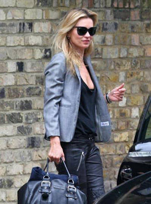 Kate Moss Plans Pool Party
