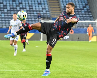 Dessers' late strike rescues Rangers in Kyiv thriller