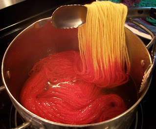 Dyeing of cotton yarn with reactive dyes at package form