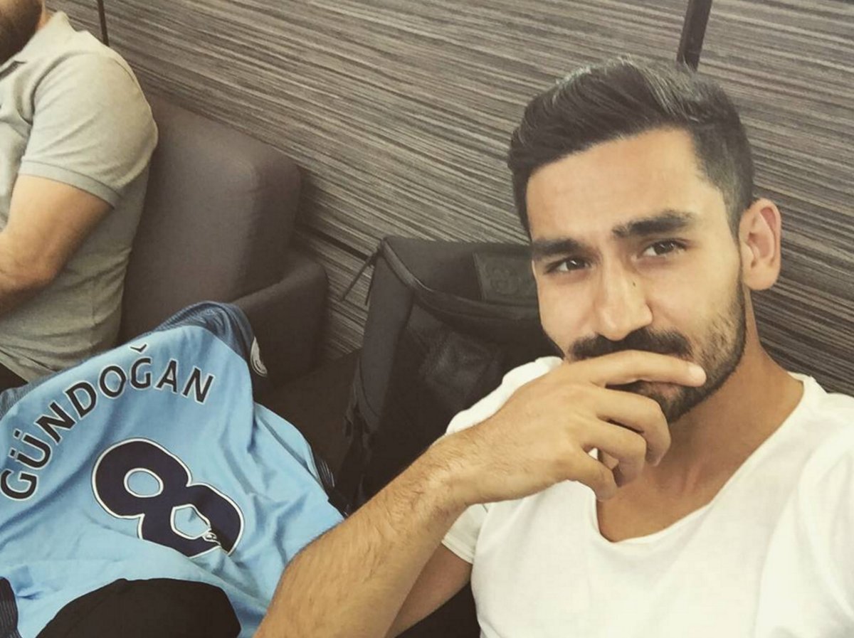 Gundogan Pamer Jersey Nomor 8 Di Twitter Prediksi Langsung