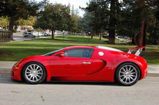 Red Bugatti Veyron-2