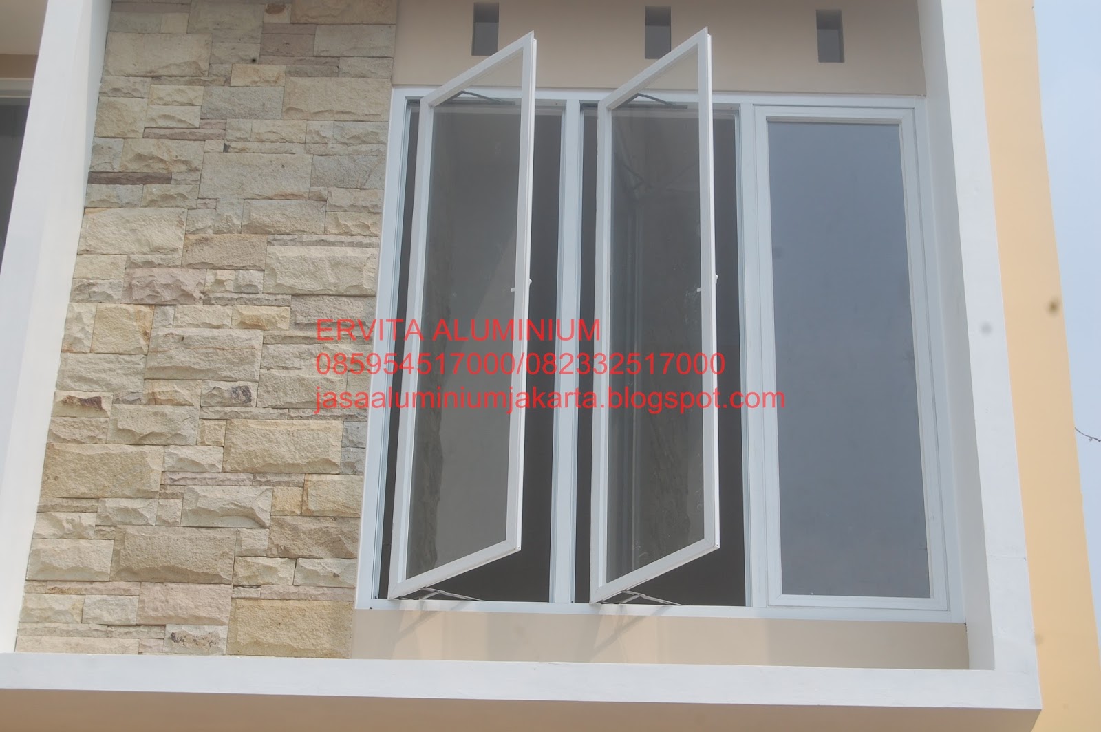  Pintu  Spadrel Frame Aluminium  dan Jendela Kaca 5mm Frame 