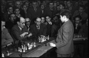 Simultáneas de Arturito Pomar en Lérida el 17 de abril de 1946 (15)