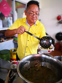 Kang-Chuan-Bakuteh-Desa-Cemerlang-Ulu Tiram-JB-康传肉骨茶