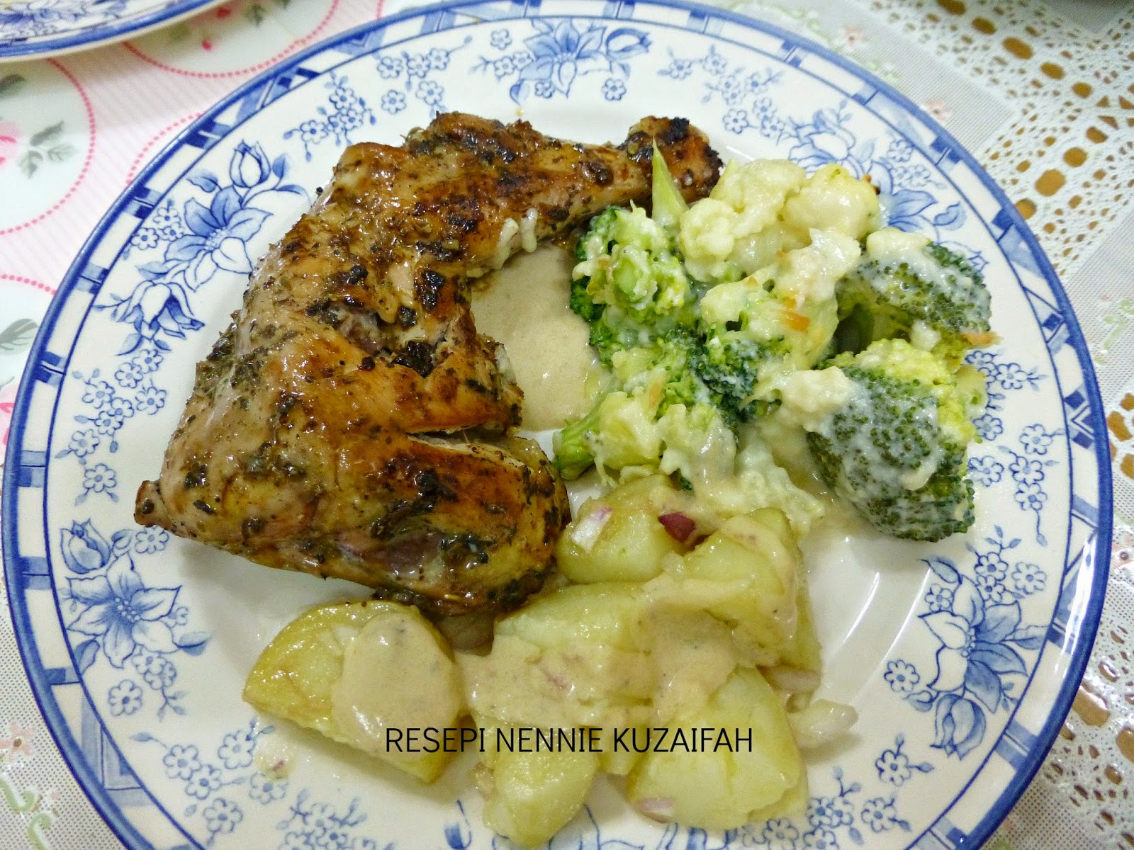 RESEPI NENNIE KHUZAIFAH: Dinner semalam - ayam grill