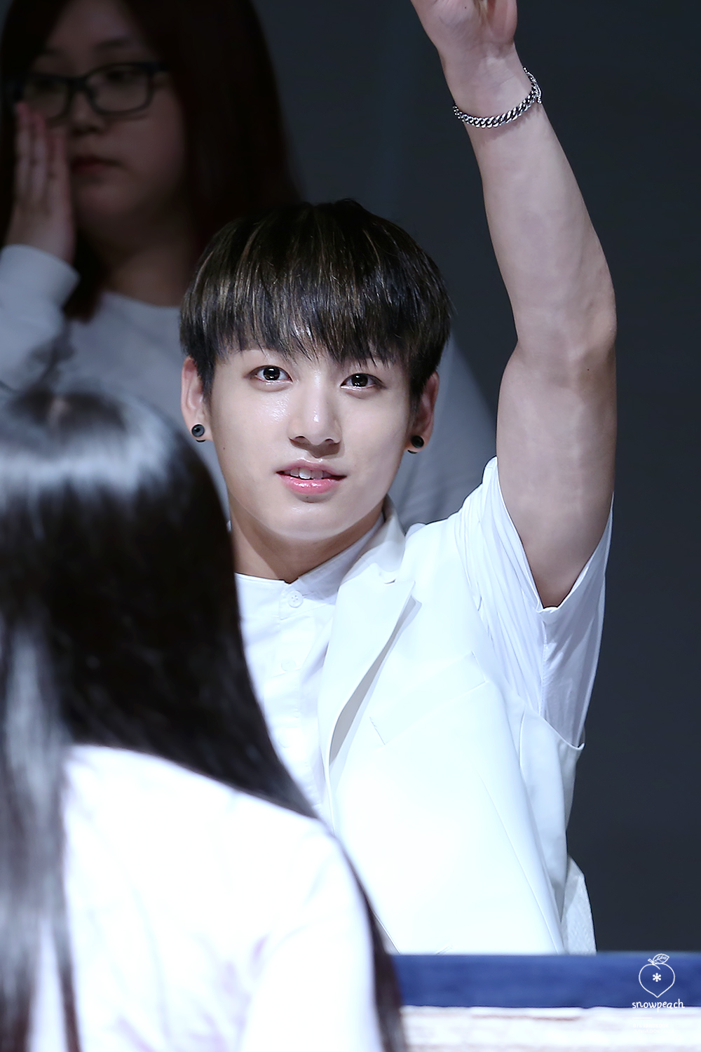 noona meroyan: 33 Reasons You Should Be In Love With Jungkook