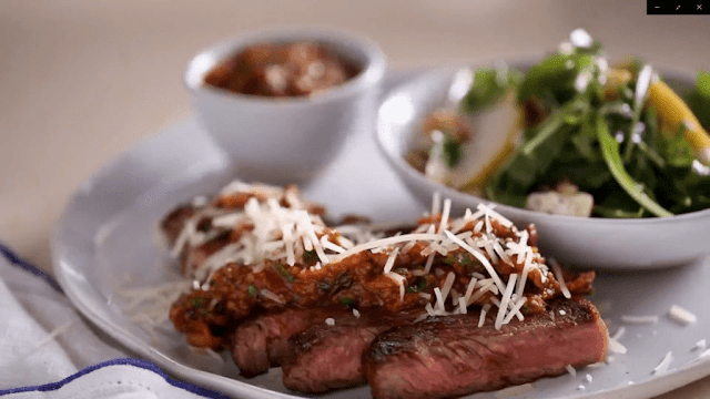 Steak With Pear Arugula Salad