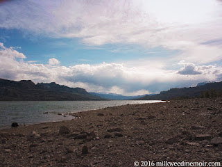 looking west toward yellowstone at the shore of the buffalo bill reservoir near Cody, Wyoming