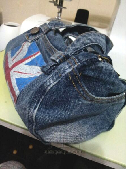 Handbag of denim shorts. Сумочка из джинсовых шорт.