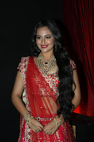 Sonakshi, Sinha, Hot, Photos, at, India, Bridal, Fashion, Week, Sept, 2012
