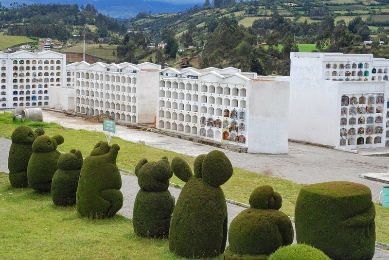 548 New topiary garden cemetery 705 Topiary Garden Cemetery of Tulcan   Amusing Planet 