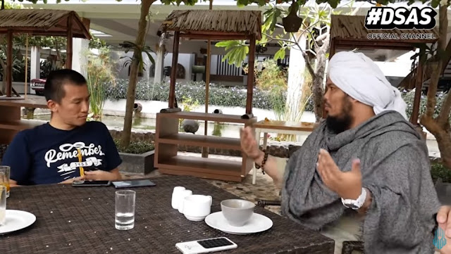 Ustadz Felix Siauw dan Derry Sulaiman