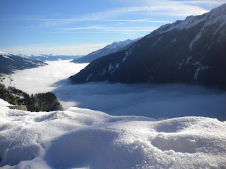 Das Bild zeigt übrigens einen Blick von der Gerlos-Mautstraße über unseren Pinzgau hinweg (Foto: Karin Hofer-Prassl) :-)