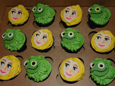 Rapunzel Birthday Cake on Plumeria Cake Studio   Tangled  Rapunzel Cupcakes   Mini Cake