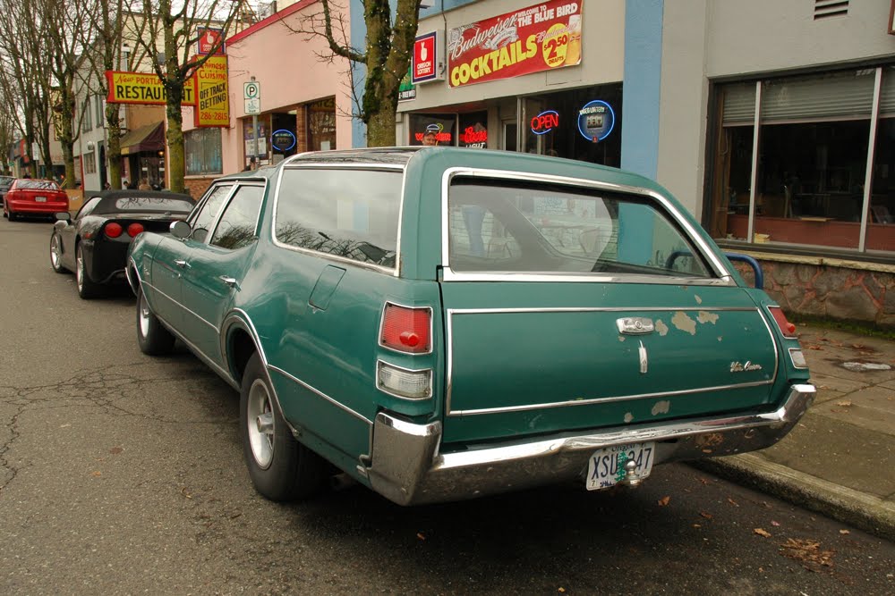 1968 Oldsmobile Vista Cruiser