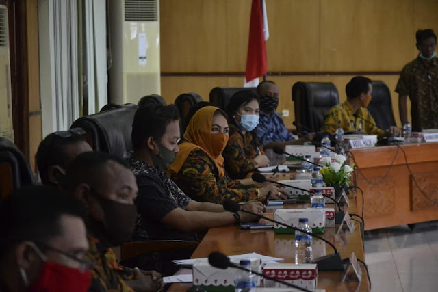 Herry Ario Naap Ajak DPRD Biak Numfor Awasi Kinerja Pemerintah Daerah Tangani COVID-19