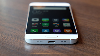 Cara Mengatasi Xiaomi Mi 5 Yang Tidak Bisa di Cas