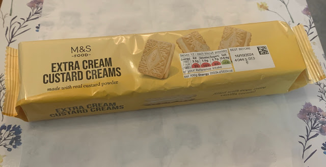 Extra Cream Custard Creams (Marks and Spencer)