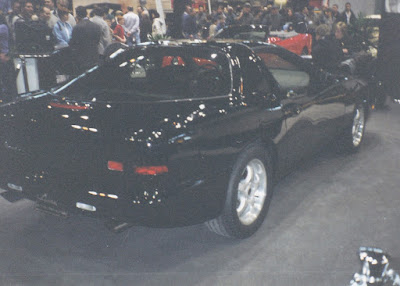 2001 Avanti T-Top Coupe at the 2001 Chicago Auto Show