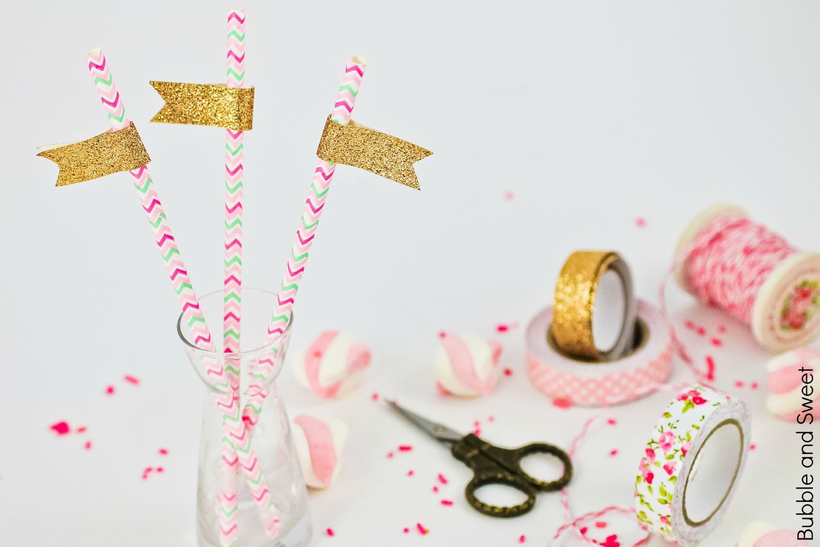 Bubble and Sweet All that glitters party  straws DIY  