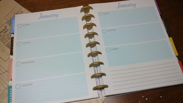 Weekly planner page in the Simplicity Vintage Sewing Planner