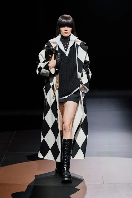 Valentino by Pierpaolo Piccioli Fall 2021 Milan Fashion Week