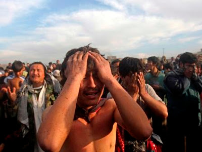 FOTO RITUAL BERDARAH KAUM SYIAH AFGANISTAN