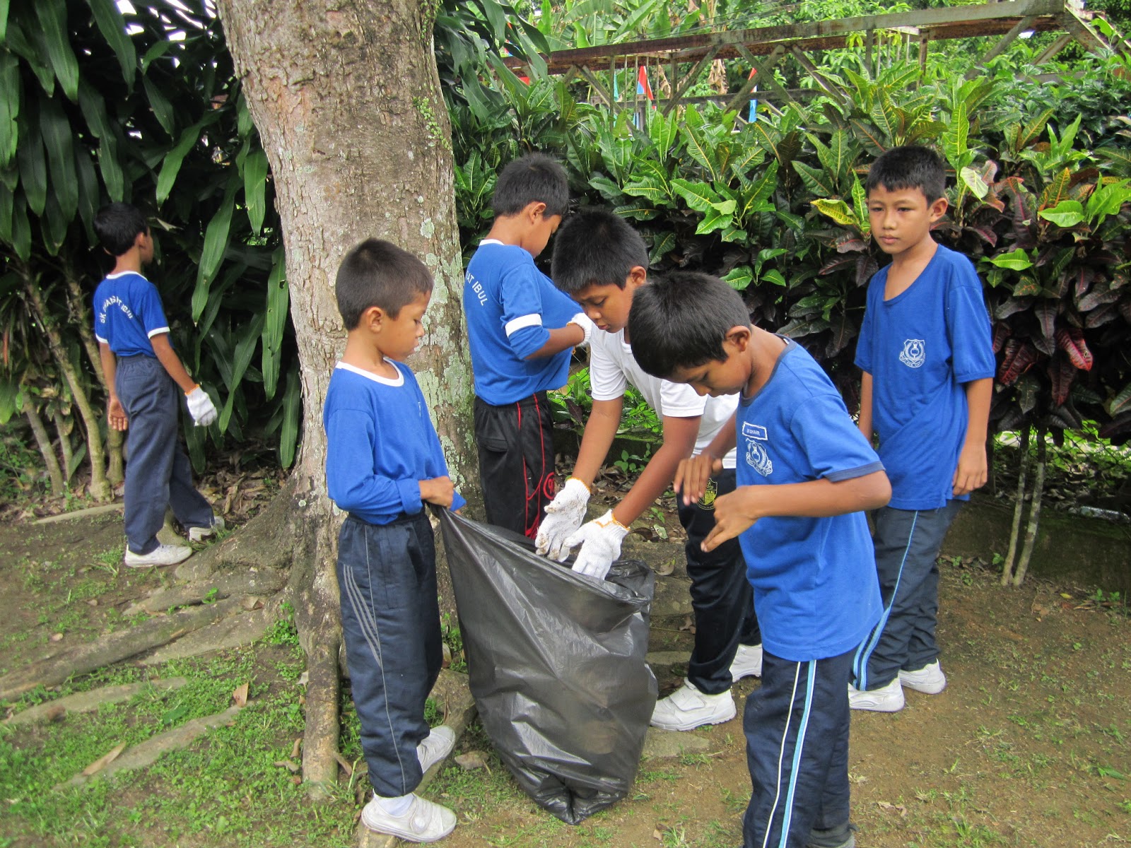 SEKOLAH KEBANGSAAN CHANGKAT IBUL GOTONG  ROYONG 