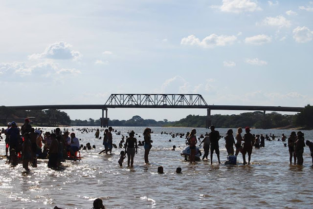 La Playa de agua dulce más grande de Venezuela: “La Macanilla”,  recibirá este domingo y lunes mayor afluencia de Turistas.