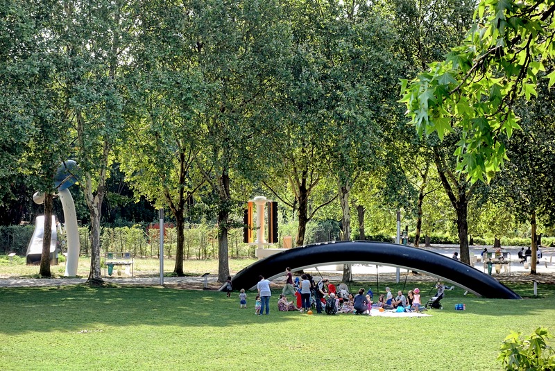 ou est la bicyclette enfouie de claes eldenburg à paris