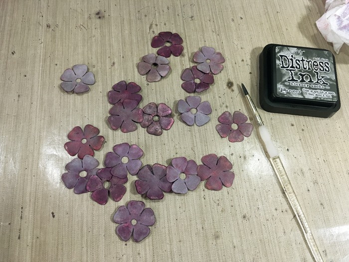 08 Colouring Small Roses 7 - Hickory Smoke 08 Colouring Small Roses 7 - Hickory Smoke